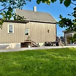 Ferienhaus Jacuzzi, Fjord View & Northern Lights - Close To & North Cape