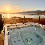 Jacuzzi, Fjord View & Northern Lights - Close To & North Cape Сasa de vacaciones