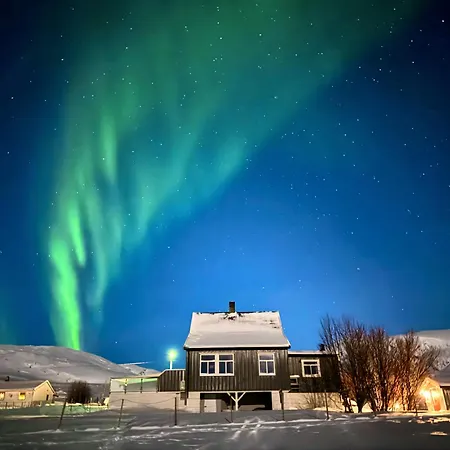 Jacuzzi, Fjord View & Northern Lights - Close To & North Cape Feriehus