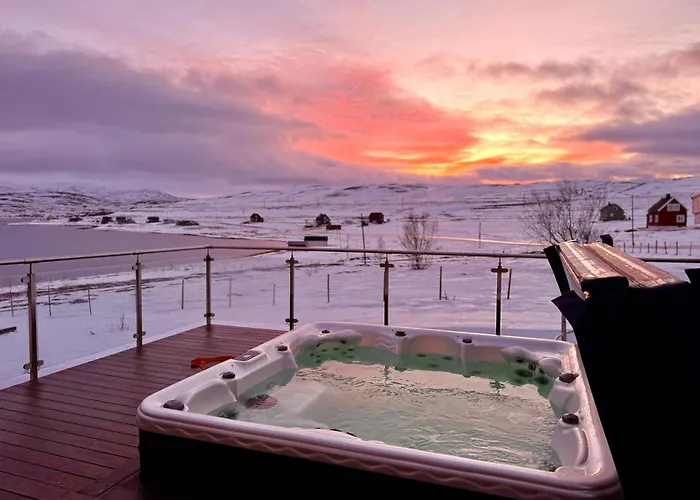 Jacuzzi, Fjord View & Northern Lights - Close To & North Cape Hammerfest