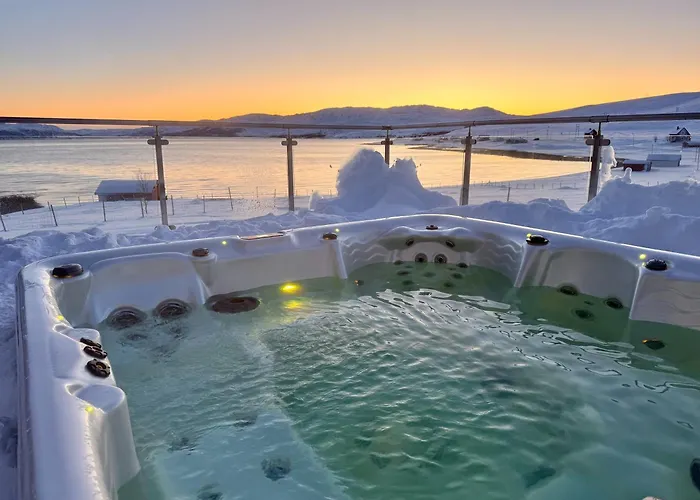 Jacuzzi, Fjord View & Northern Lights - Close To & North Cape * Hammerfest
