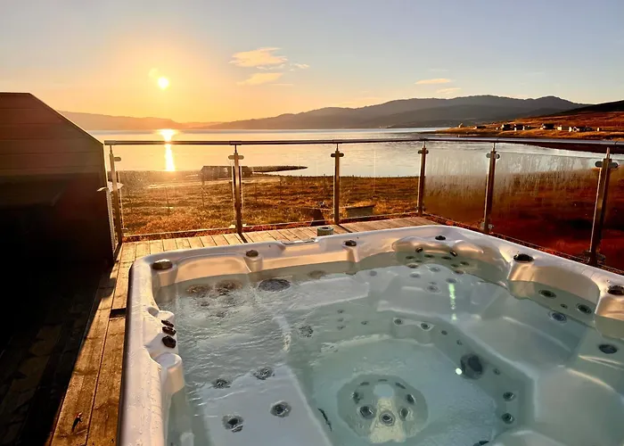 Jacuzzi, Fjord View & Northern Lights - Close To & North Cape بيت للعطل